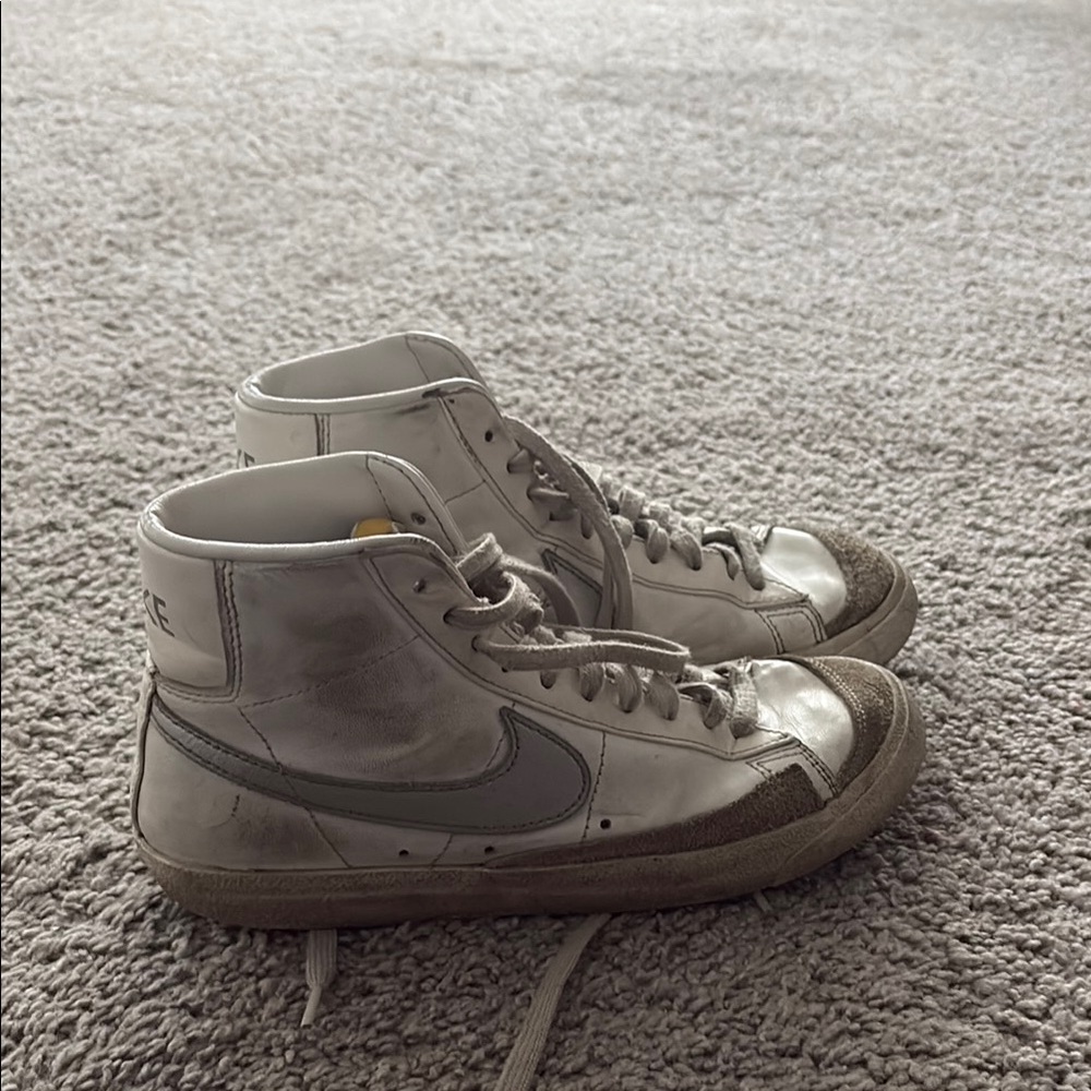Nike High-Top Sneakers in White and Gray
